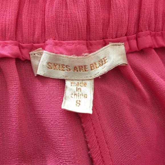 SKIES ARE BLUE shorts - Picture 3 of 3